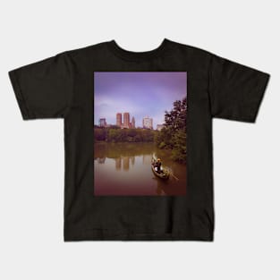 Central Park Boat Skyscrapers Manhattan NYC Kids T-Shirt